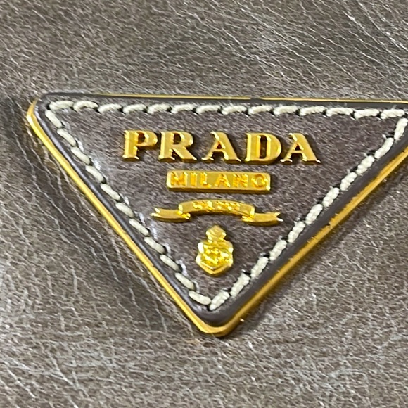 Prada Vitello Large Leather Shine 2 Way Satchel Handbag Taupe - Picture 6 of 11